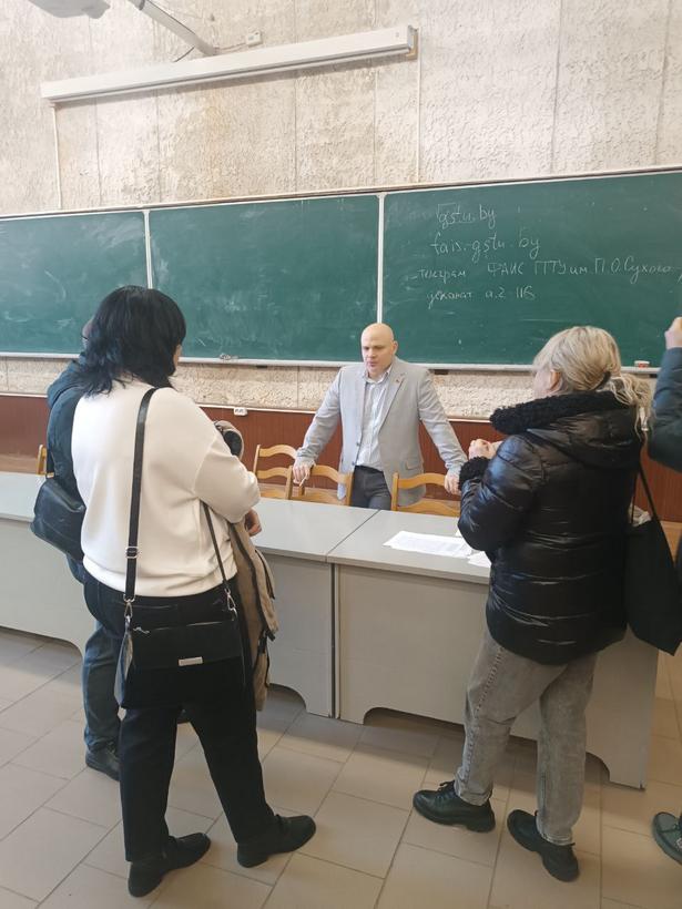 photo_5310192471679634504_y.jpg photo_5310192471679634504_y.jpg