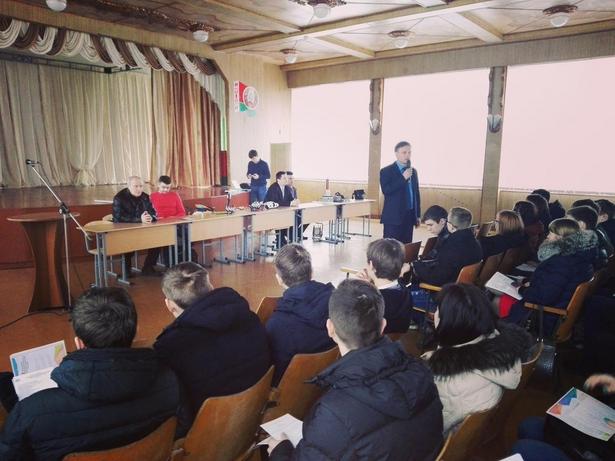 Сотрудники и студенты ГГТУ им. П.О.Сухого посетили школу №8 г.Бобруйска